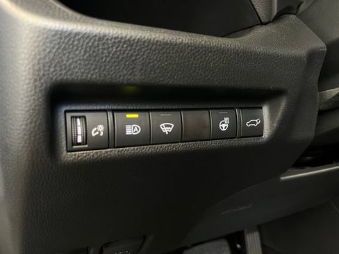 Used 2022 Toyota RAV4 XLE w/ Convenience Package AWD/4WD image 31