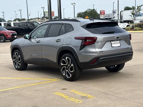 New 2026 Chevrolet Trax RS w/ Sunroof Package FWD image 10
