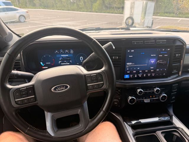 Used 2023 Ford F350 Lariat AWD/4WD image 2