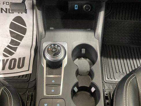 Used 2020 Ford Escape SEL image 19