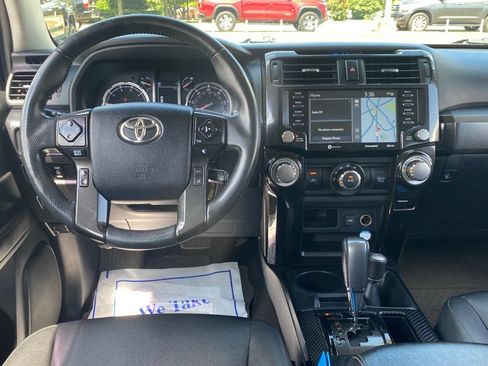 Used 2021 Toyota 4Runner Venture w/ Moonroof Package AWD/4WD image 8