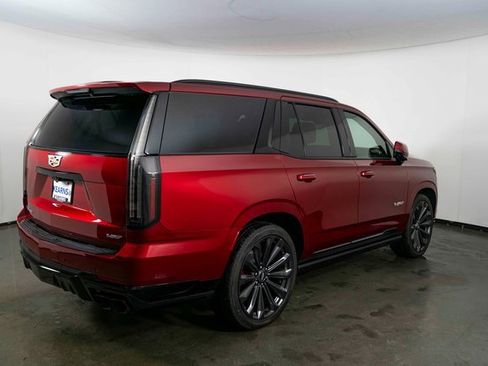 Used 2025 Cadillac Escalade V image 8