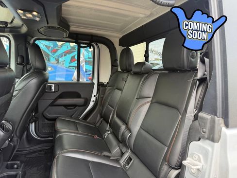 Used 2022 Jeep Gladiator Mojave w/ Cold Weather Group AWD/4WD image 12
