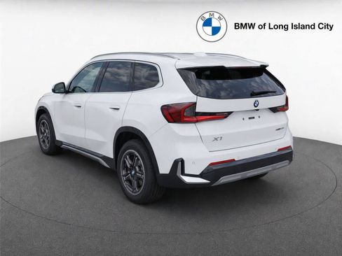 New 2026 BMW X1 xDrive28i w/ Convenience Package AWD/4WD image 5