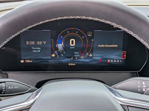 New 2026 Chevrolet Traverse LT w/ Sun and Wheel Package FWD image 11