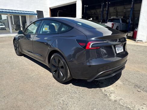 Used 2024 Tesla Model 3 Standard Range RWD image 3