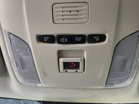 Used 2022 Toyota Corolla LE image 23