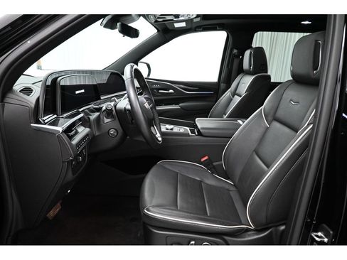 Certified 2024 Cadillac Escalade Sport w/ LPO, ONYX Package AWD/4WD image 12