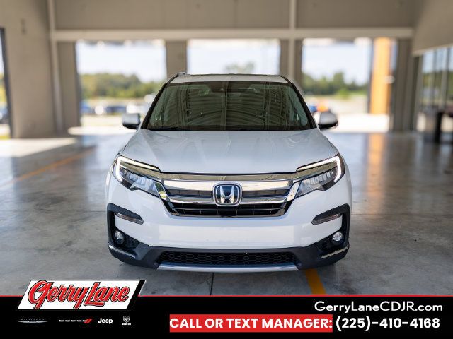 Used 2021 Honda Pilot Touring image 2
