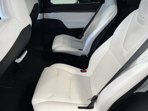 Used 2023 Tesla Model X AWD/4WD image 11