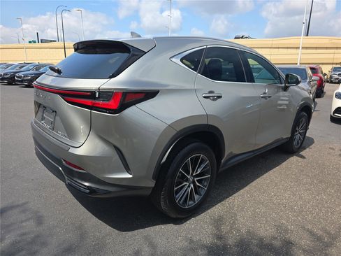 Used 2024 Lexus NX 250 FWD w/ Towing Package (2000 Lbs) image 2
