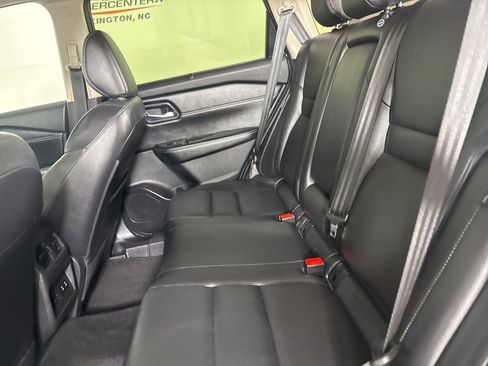 Used 2025 Nissan Rogue SL w/ Tech Package image 24