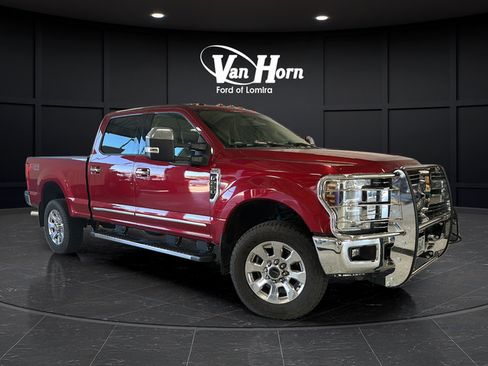 Used 2018 Ford F250 Lariat w/ Chrome Package AWD/4WD image 1