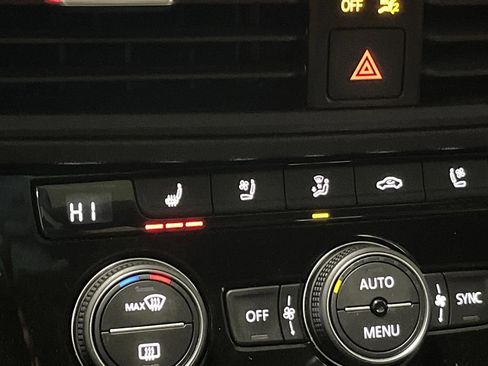 Used 2022 Volkswagen Jetta SEL image 8