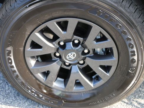Used 2023 Toyota Tacoma SR5 w/ Technology Package AWD/4WD image 14