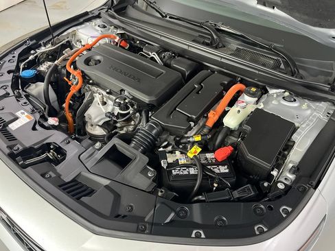 Used 2025 Honda Accord Sport image 12