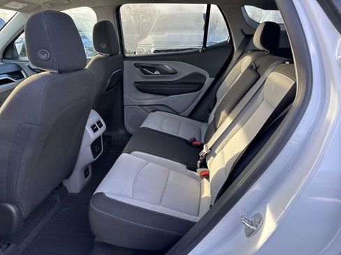 Used 2023 GMC Terrain SLE w/ Driver Convenience Package image 19