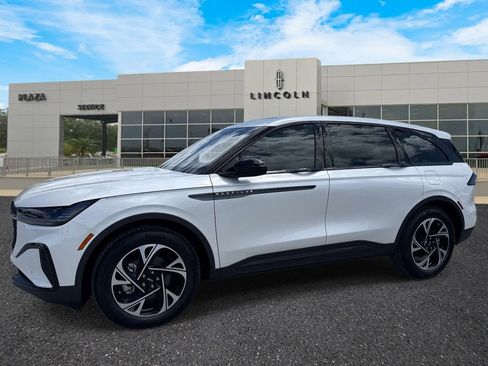 New 2026 Lincoln Nautilus Premier w/ Equipment Group 102A image 7