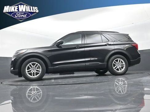 New 2026 Ford Explorer Active RWD image 28
