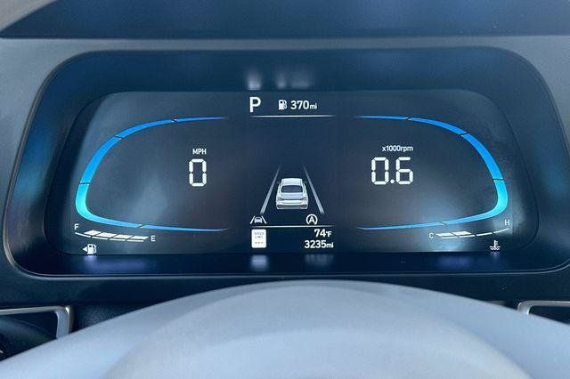 Certified 2026 Hyundai Elantra SE FWD image 23