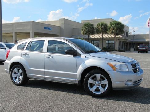 Used 2011 Dodge Caliber Uptown image 2