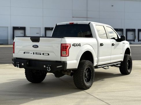 Used 2016 Ford F150 XLT w/ Trailer Tow Package image 5