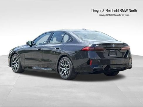 Certified 2026 BMW i5 eDrive40 w/ M Sport Package AWD/4WD image 4
