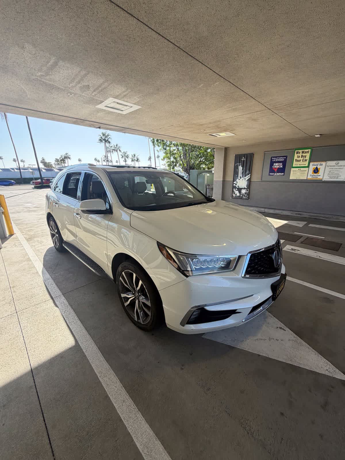 Used 2019 Acura MDX w/ Advance Package FWD image 3