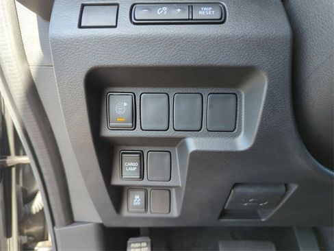 Certified 2023 Nissan Frontier SV w/ Midnight Edition Package image 34