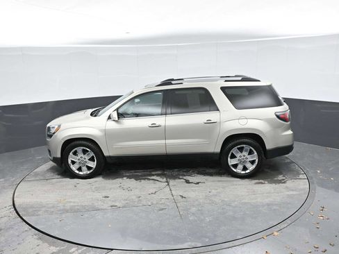 Used 2017 GMC Acadia Limited SLT image 12