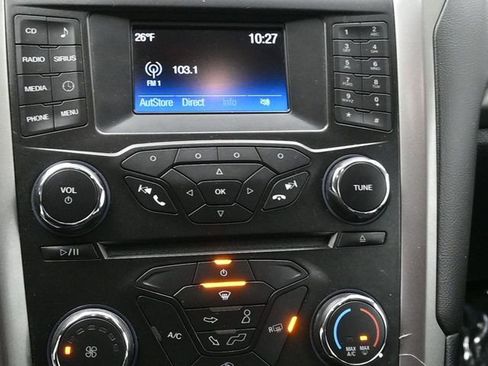 Used 2018 Ford Fusion SE image 11