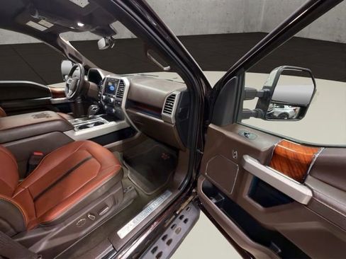 Used 2019 Ford F150 King Ranch w/ Equipment Group 601A Luxury AWD/4WD image 16