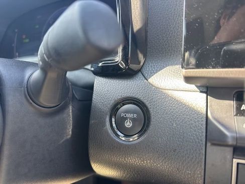 Used 2025 Toyota Camry LE image 12