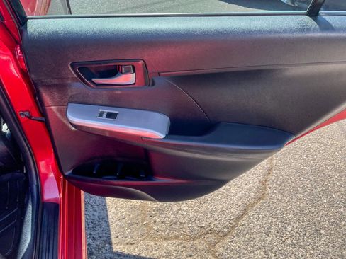 Used 2012 Toyota Camry SE FWD image 34