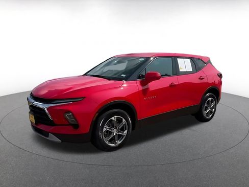 Used 2026 Chevrolet Blazer LT FWD image 11