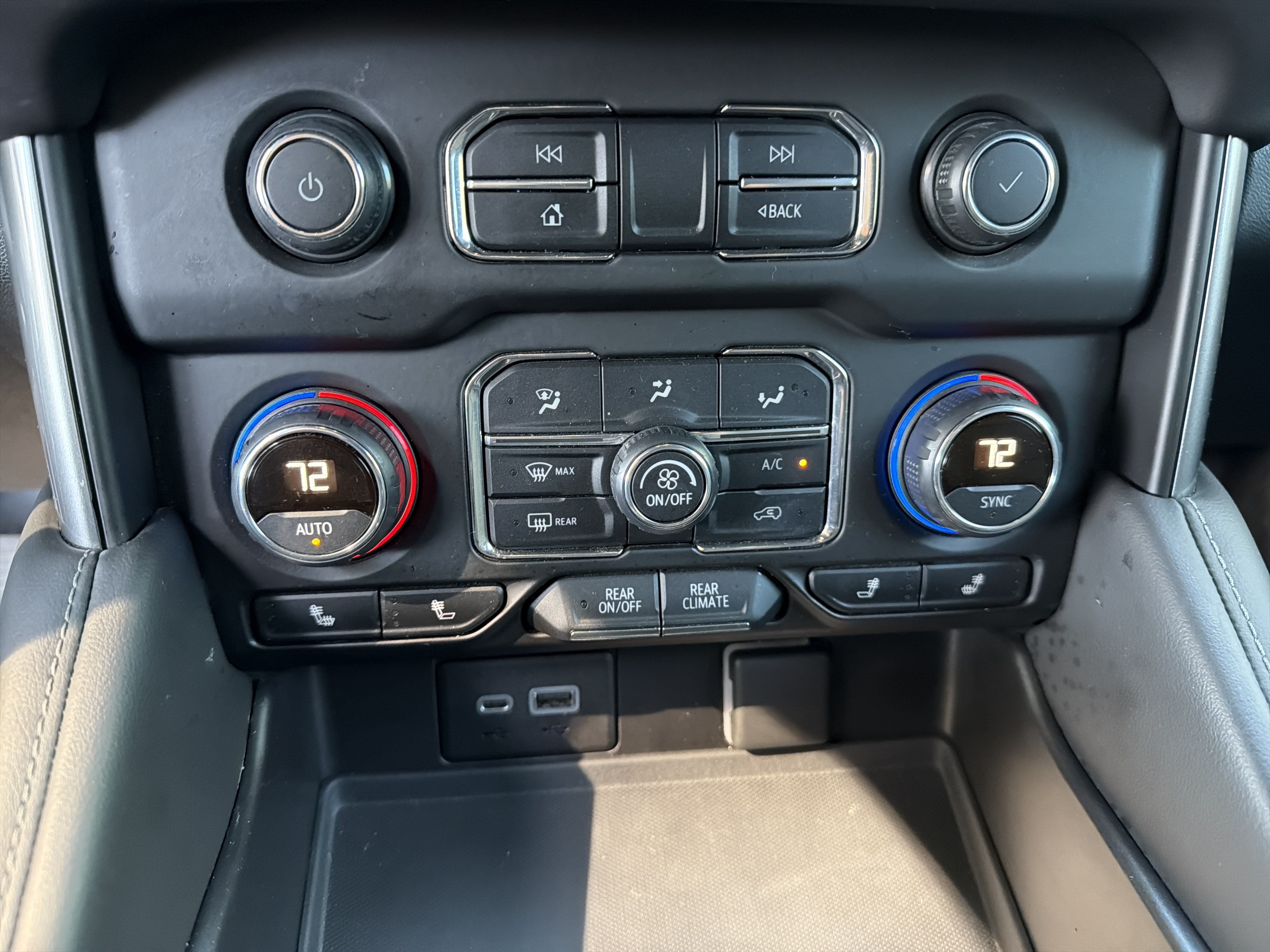 Used 2021 Chevrolet Tahoe Z71 AWD/4WD image 29