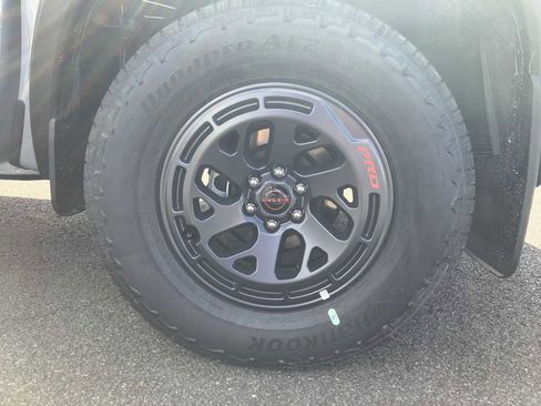 New 2025 Nissan Frontier Pro-X image 5