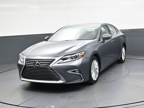 Used 2017 Lexus ES 350 w/ Premium Package FWD image 9