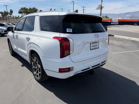 Used 2022 Hyundai Palisade Calligraphy w/ Winter Package image 5