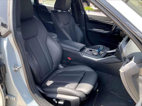 Used 2022 BMW i4 M50 w/ Premium Package AWD/4WD image 8