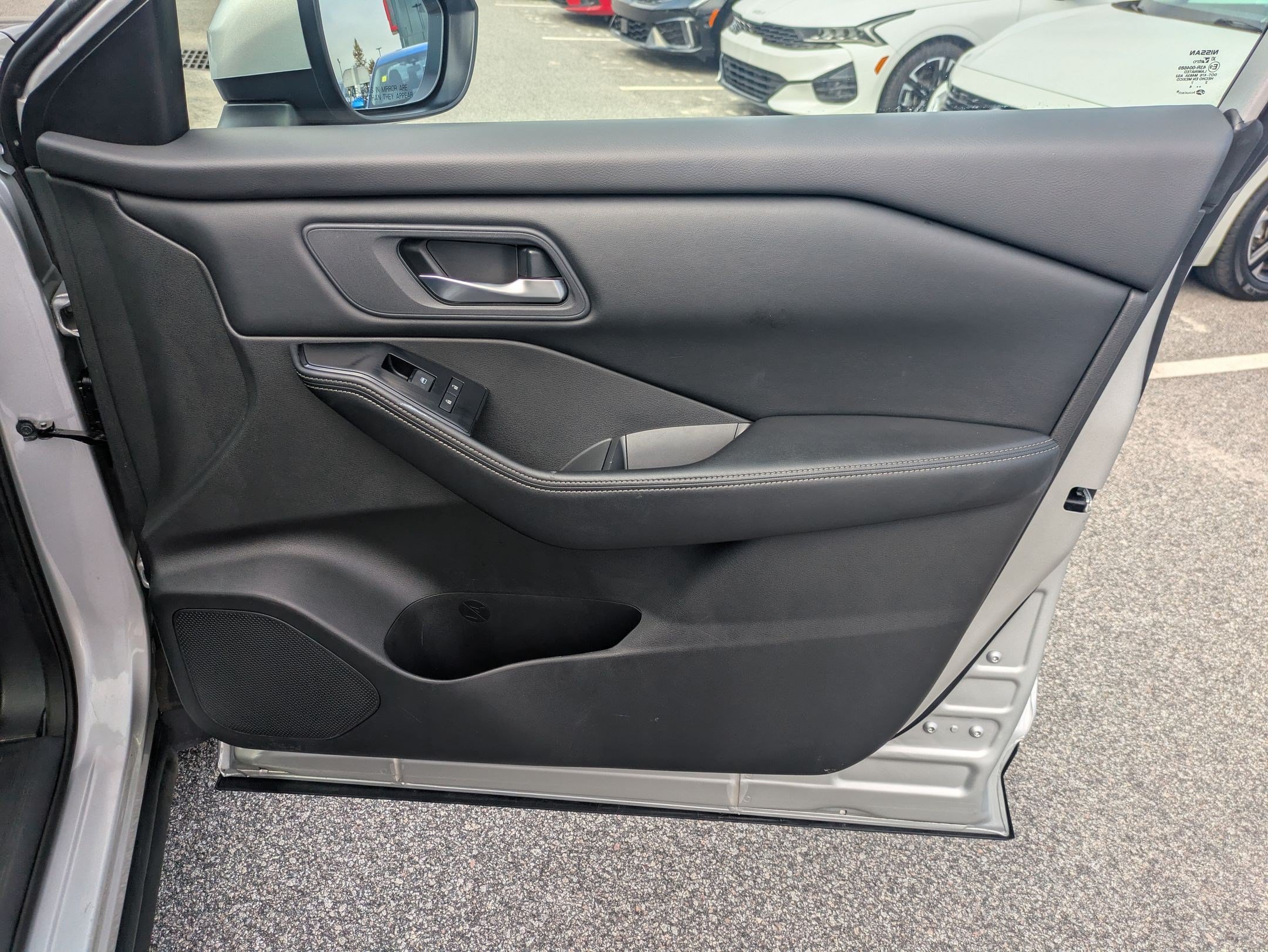 Certified 2024 Nissan Rogue SV AWD/4WD image 37