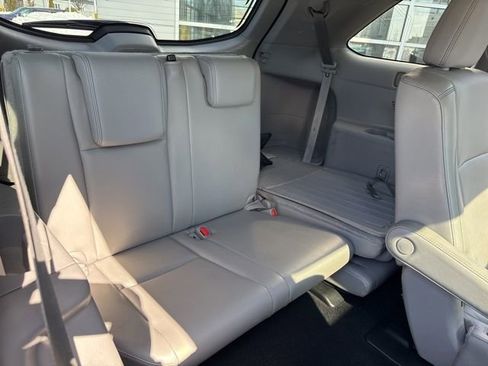 Used 2015 Toyota Highlander XLE image 32