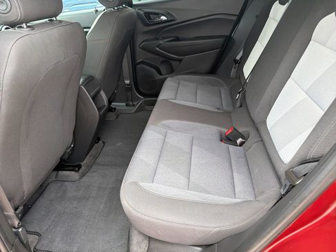 Used 2025 Chevrolet Trax RS w/ Driver Confidence Package FWD image 14
