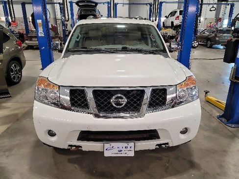 Used 2015 Nissan Armada Platinum w/ 2nd Row Captain Seat Package AWD/4WD image 2