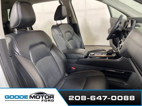 Used 2022 Nissan Pathfinder SL w/ Cargo Package AWD/4WD image 24