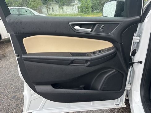 Used 2023 Ford Edge SE AWD/4WD image 13