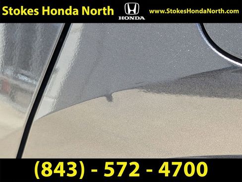 Used 2023 Kia Carnival LX FWD image 5