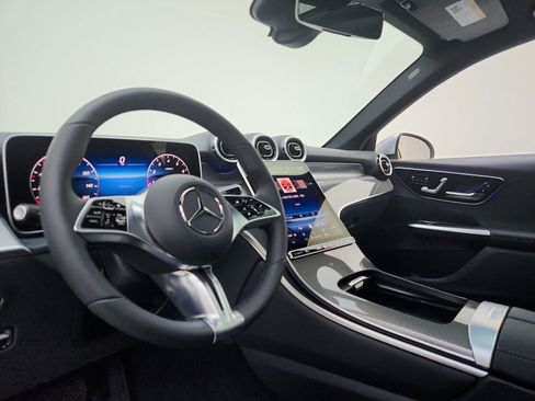 New 2026 Mercedes-Benz GLC 300 image 9