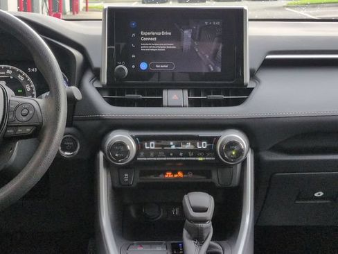 Certified 2024 Toyota RAV4 XLE AWD/4WD image 18