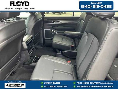 New 2024 Jeep Wagoneer Series II image 22